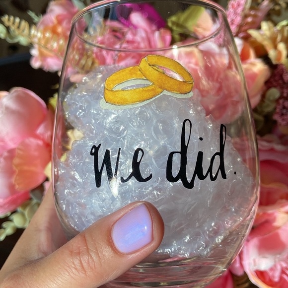 Rae Dunn set of two wedding wine glasses - Picture 4 of 5